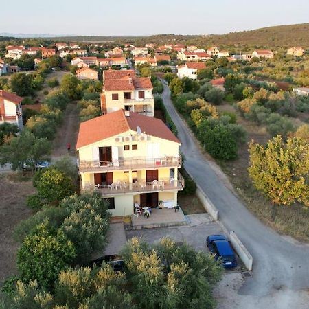 Apartments Antonija Sukosan Bagian luar foto