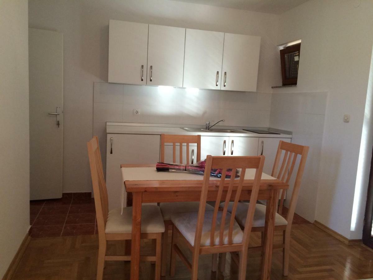Apartments Antonija Sukosan Bagian luar foto