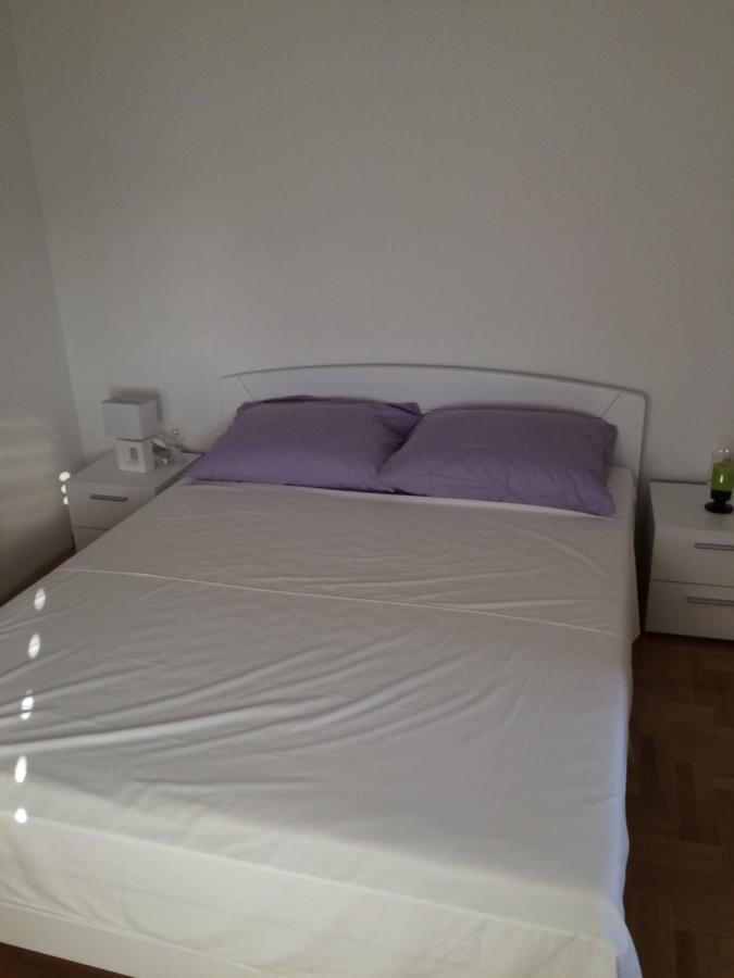 Apartments Antonija Sukosan Bagian luar foto